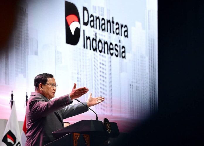 Presiden Prabowo Subianto berpidato di Townhall Meeting Danantara di JCC pada 28 April 2025, yang tidak diizinkan diliput wartawan.