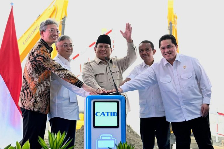 Prabowo Resmikan Proyek Baterai EV Terbesar di Asia Tenggara, Menuju Swasembada Energi