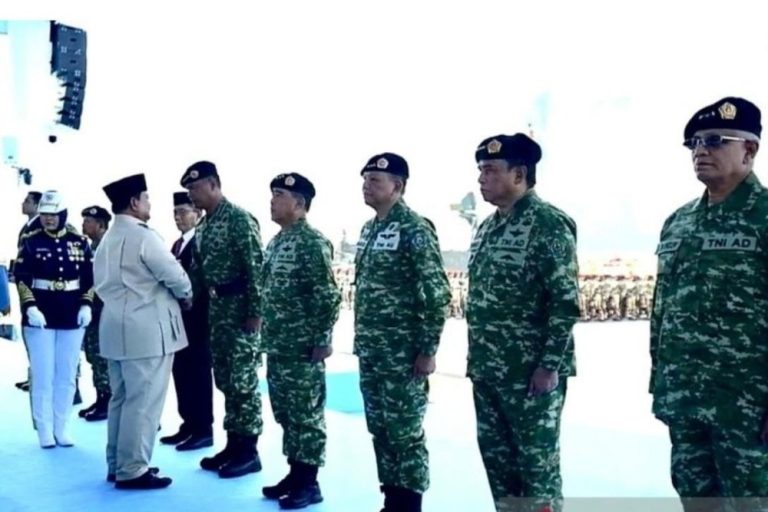 Prabowo Anugerahkan Pangkat Jenderal Kehormatan kepada Lima Purnawirawan TNI