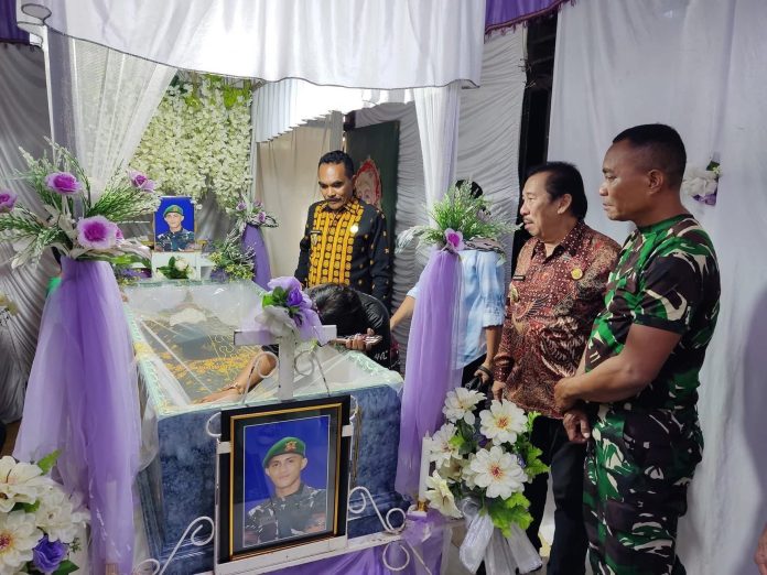 TNI AD menetapkan 20 prajurit sebagai tersangka dalam kasus kematian Prada Lucky Chepril Saputra Namo di Nusa Tenggara Timur.