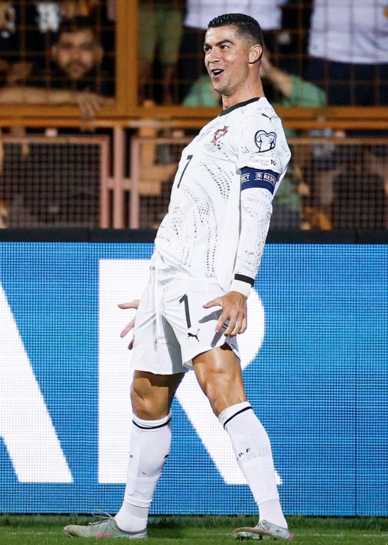 Portugal Libas Armenia 5-0, Ronaldo Cetak Brace di Usia 40 Tahun