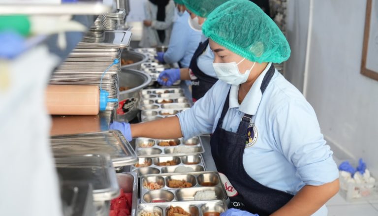BGN Pastikan 14.403 Dapur MBG Siap Layani Anak Indonesia, Verifikasi Dilakukan Ketat