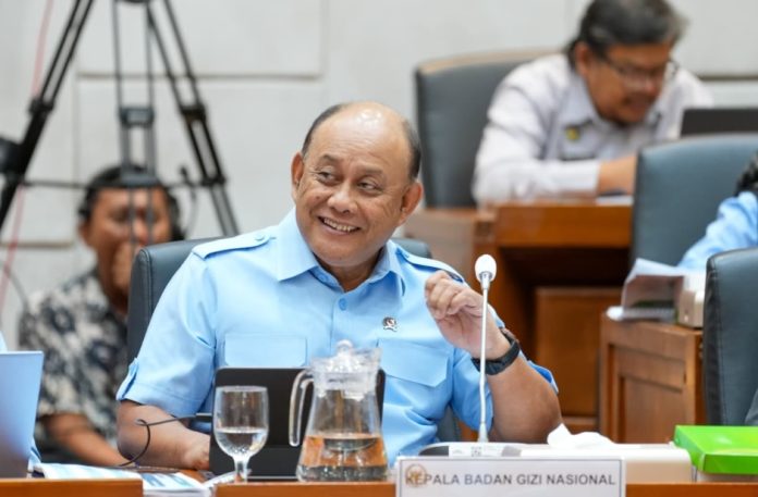 Kepala BGN Dadan Hindayana saat mengikuti Rapat Dengar Pendapat (RDP) dengan Komisi IX DPR RI di Jakarta, Rabu (12/11/2025).