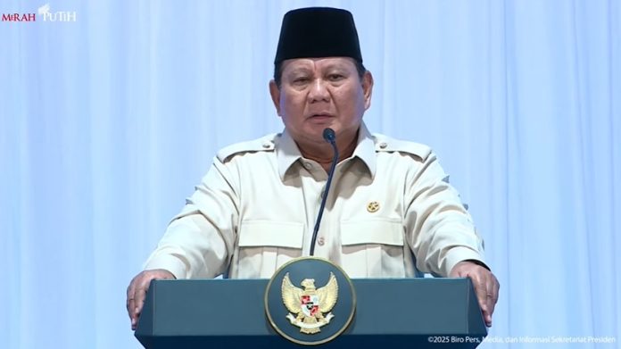 Presiden Prabowo Subianto meresmikan Digitalisasi Pembelajaran 2025 di SMPN 4 Kota Bekasi, yang tersambung daring dengan lebih dari seribu sekolah di 38 provinsi, Senin (17/11/2025).