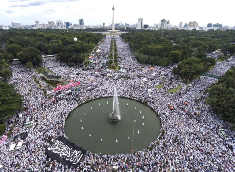Reuni Akbar 212 Digelar Malam Ini, Ribuan Massa Diprediksi Padati Monas