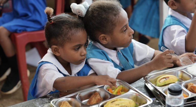 Prabowo Akui Program MBG Masih Ada Kekurangan, Targetkan Zero Defect