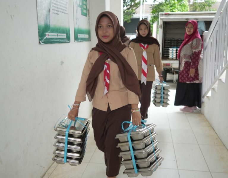 BGN Pastikan Makan Bergizi Gratis Tetap Disalurkan saat bulan Puasa